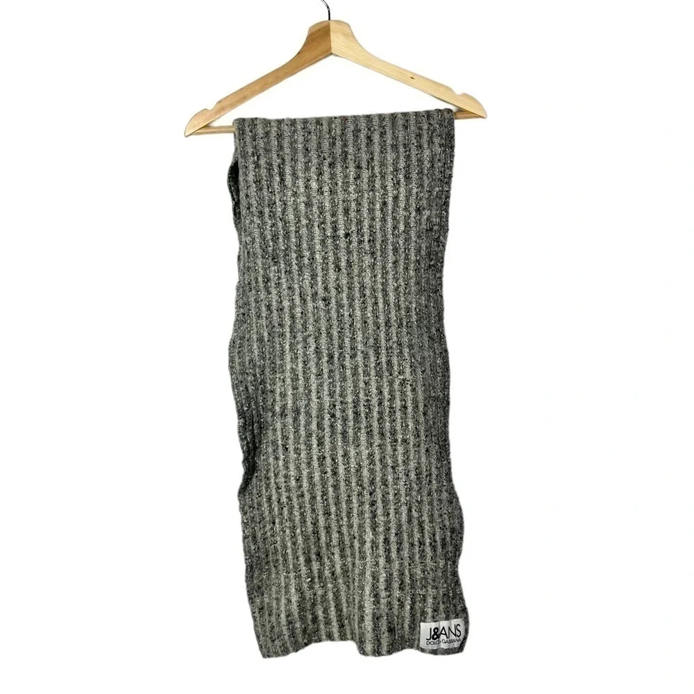 Dolce & Gabbana J&ANS Gray Ribbed Wool Rectangle Scarf‎